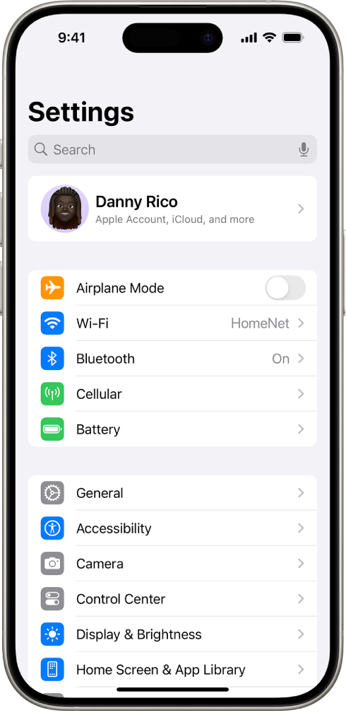 Екран Settings на ком је приказано како се iPhone повезује на Wi-Fi мрежу са именом HomeNet.